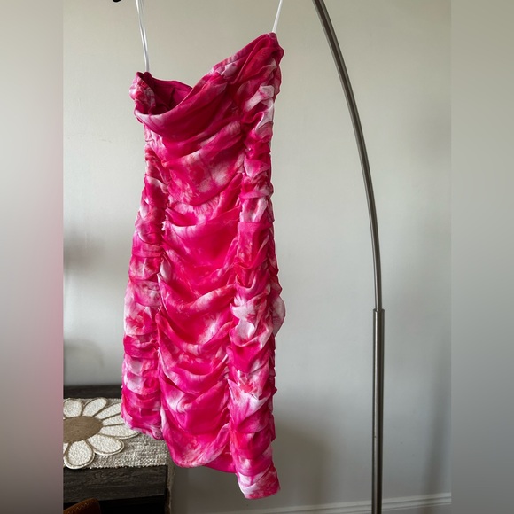 Superdown | Pink Bodycon Summer Dress - Picture 6 of 6